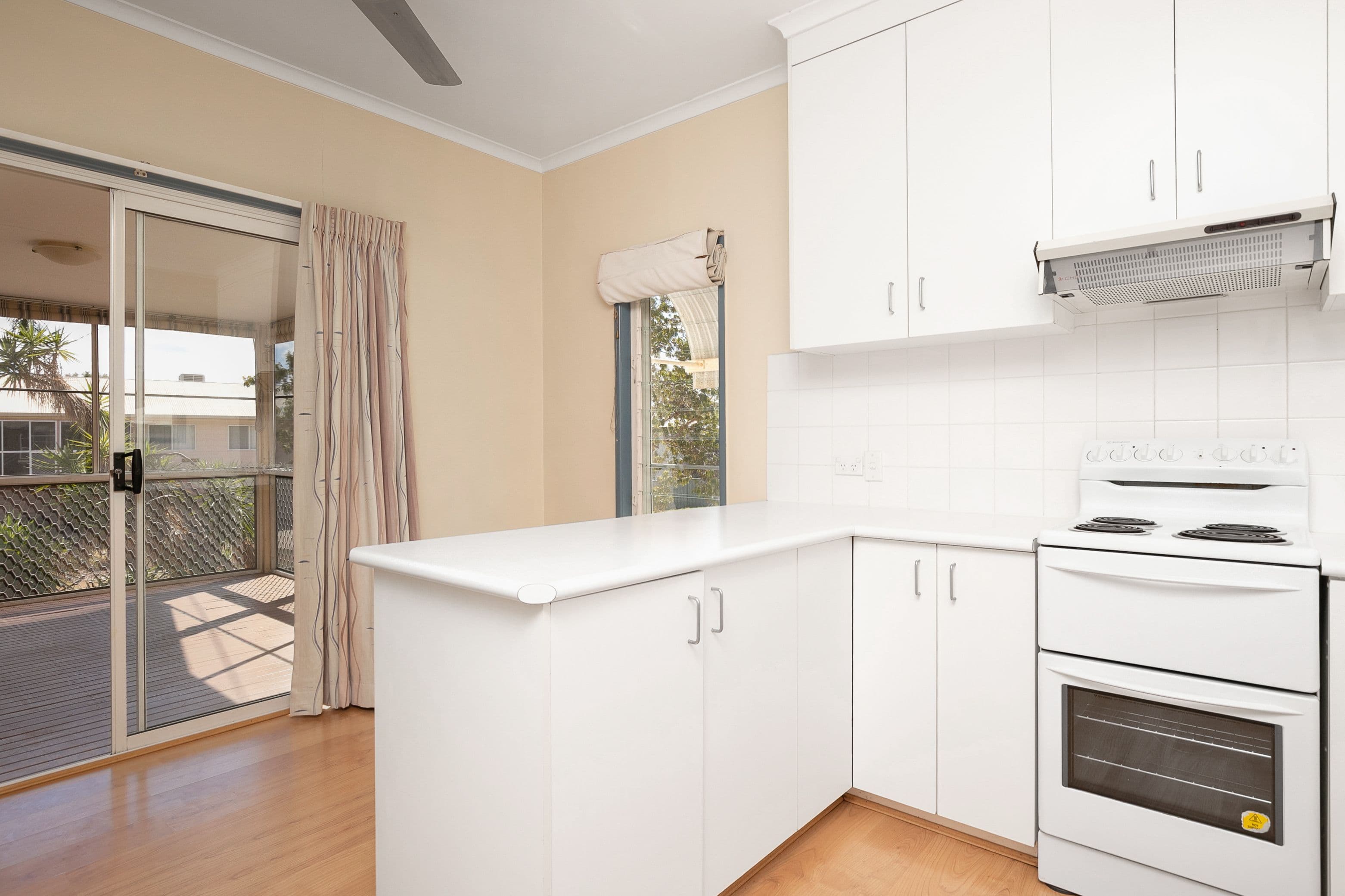6 Alamein Drive, Emerald QLD 4720, Emerald - Thumbnail 5