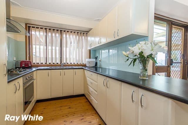 2 Wewak Place, BOSSLEY PARK NSW 2176, Bossley Park - Thumbnail 2