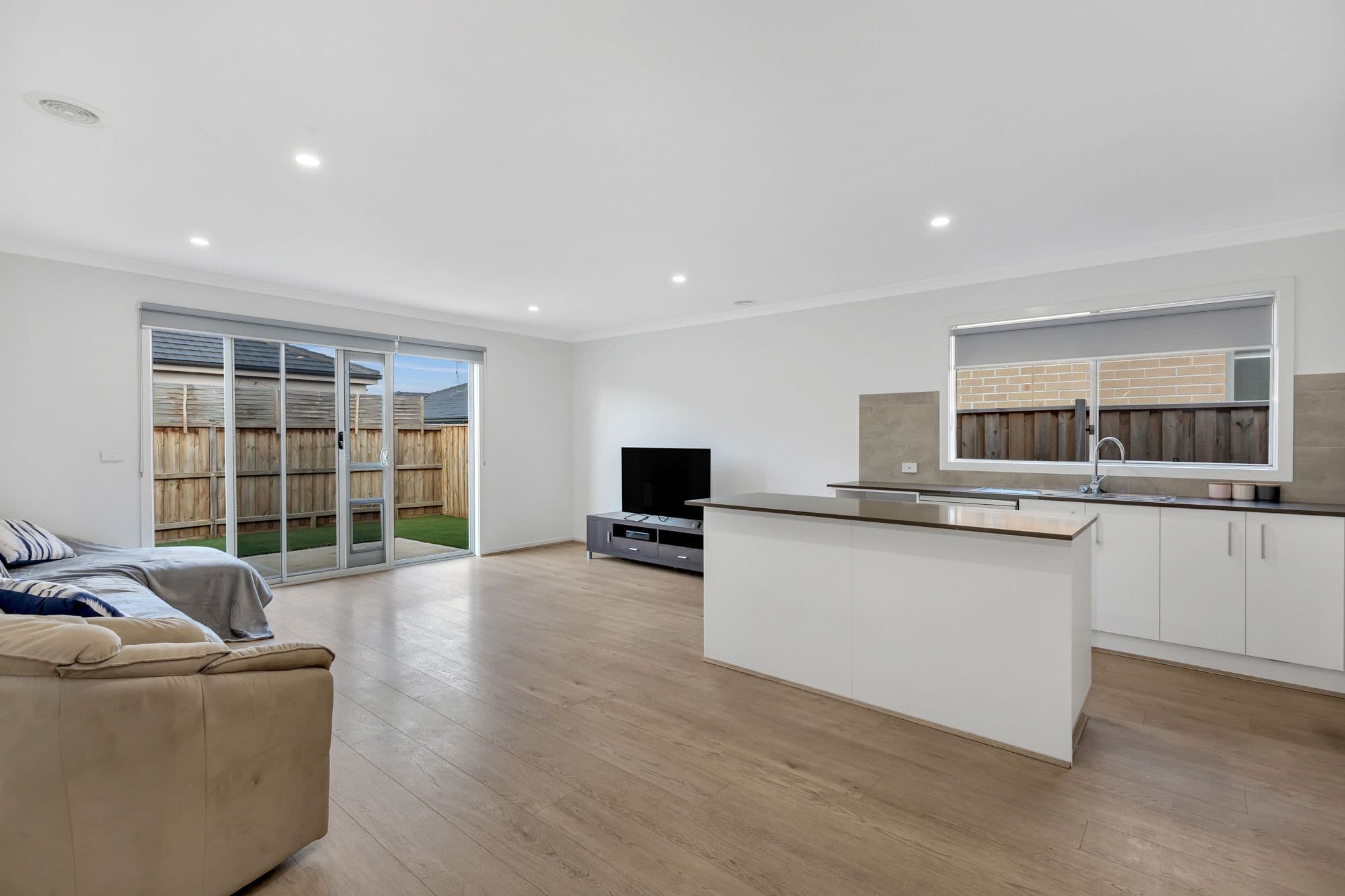 3 Harogen Drive, Werribee VIC 3030, Werribee - Thumbnail 6