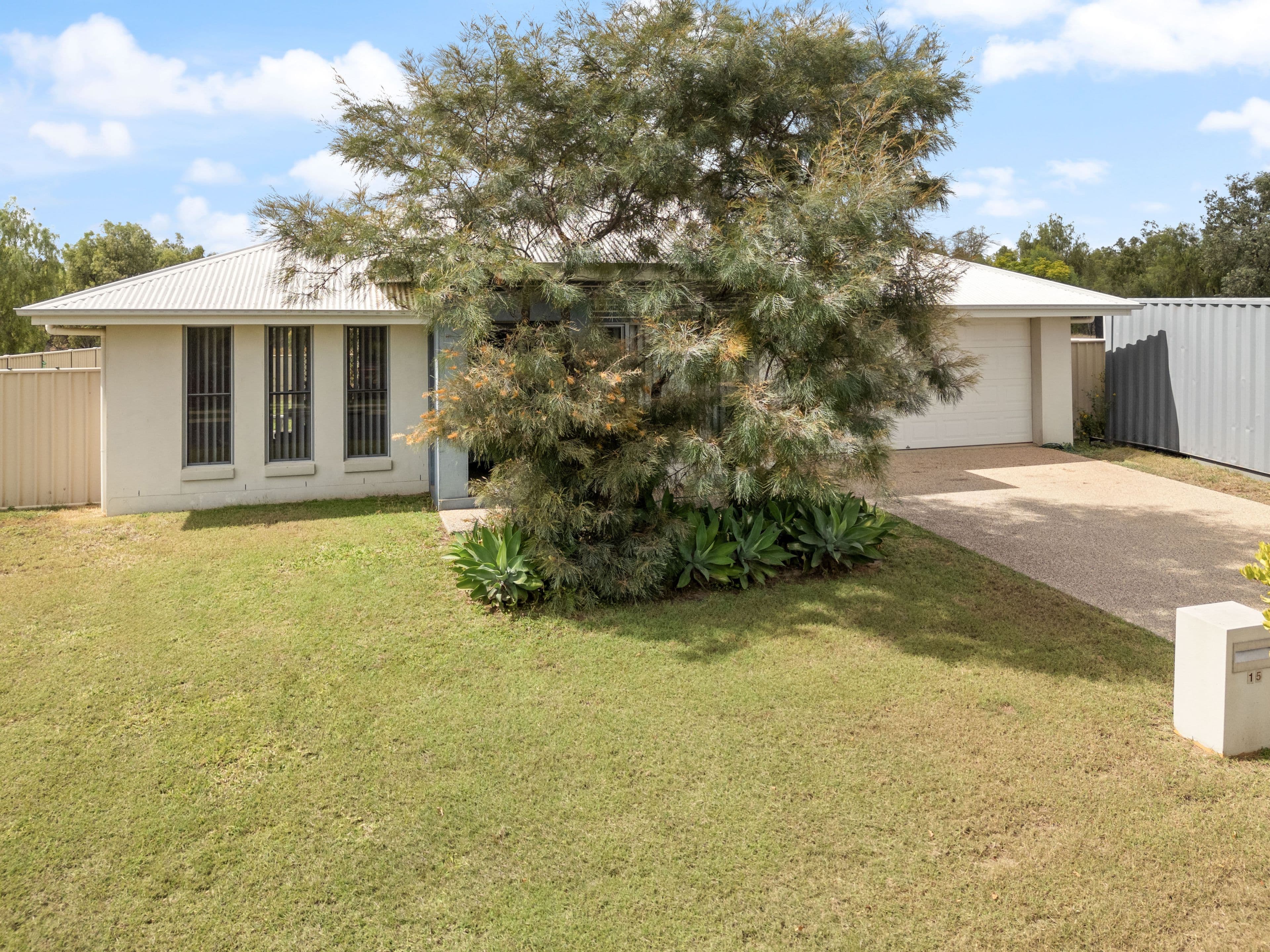 15 Longford Street, Emerald QLD 4720, Emerald - Image 1