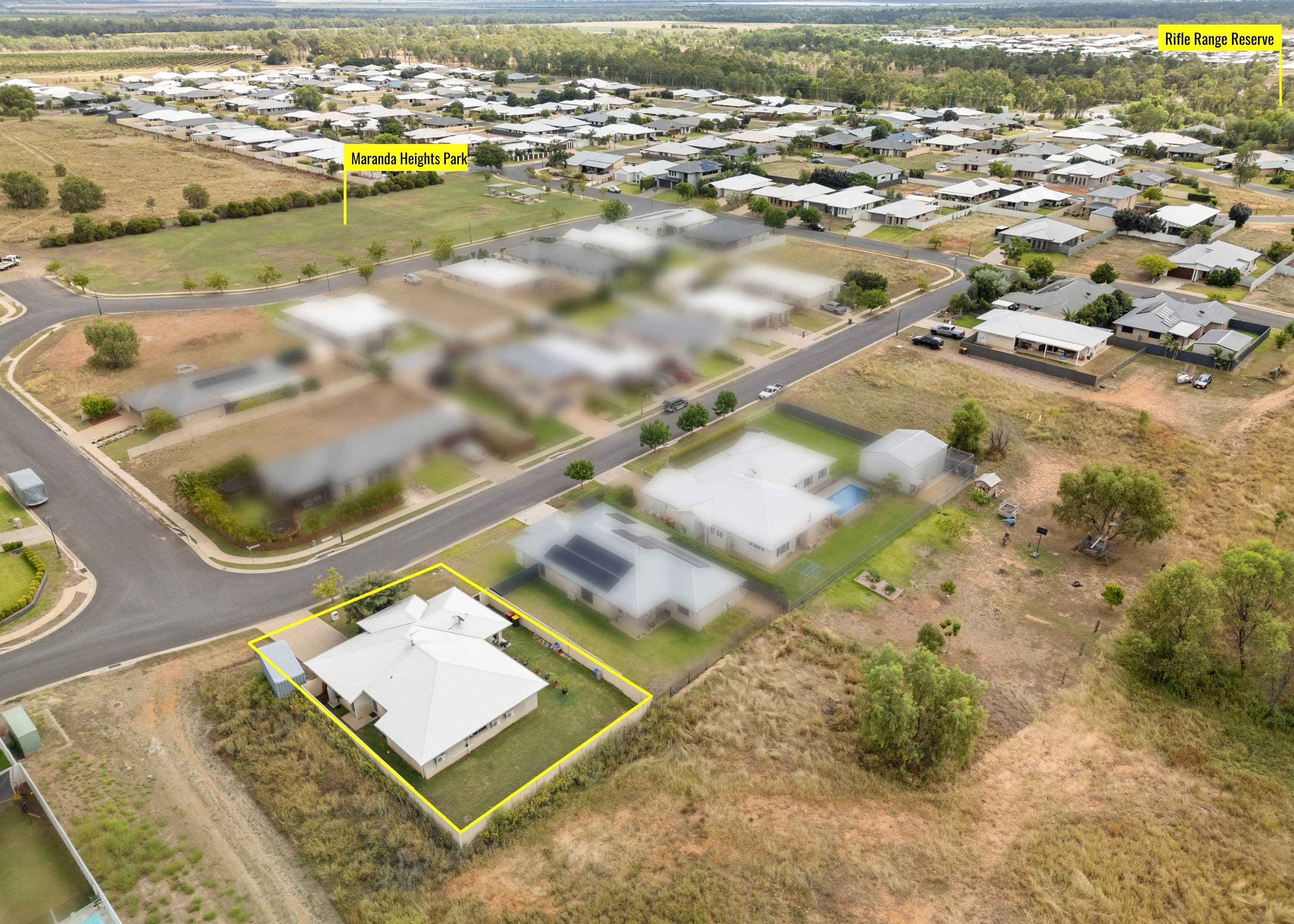15 Longford Street, Emerald QLD 4720, Emerald - Thumbnail 2