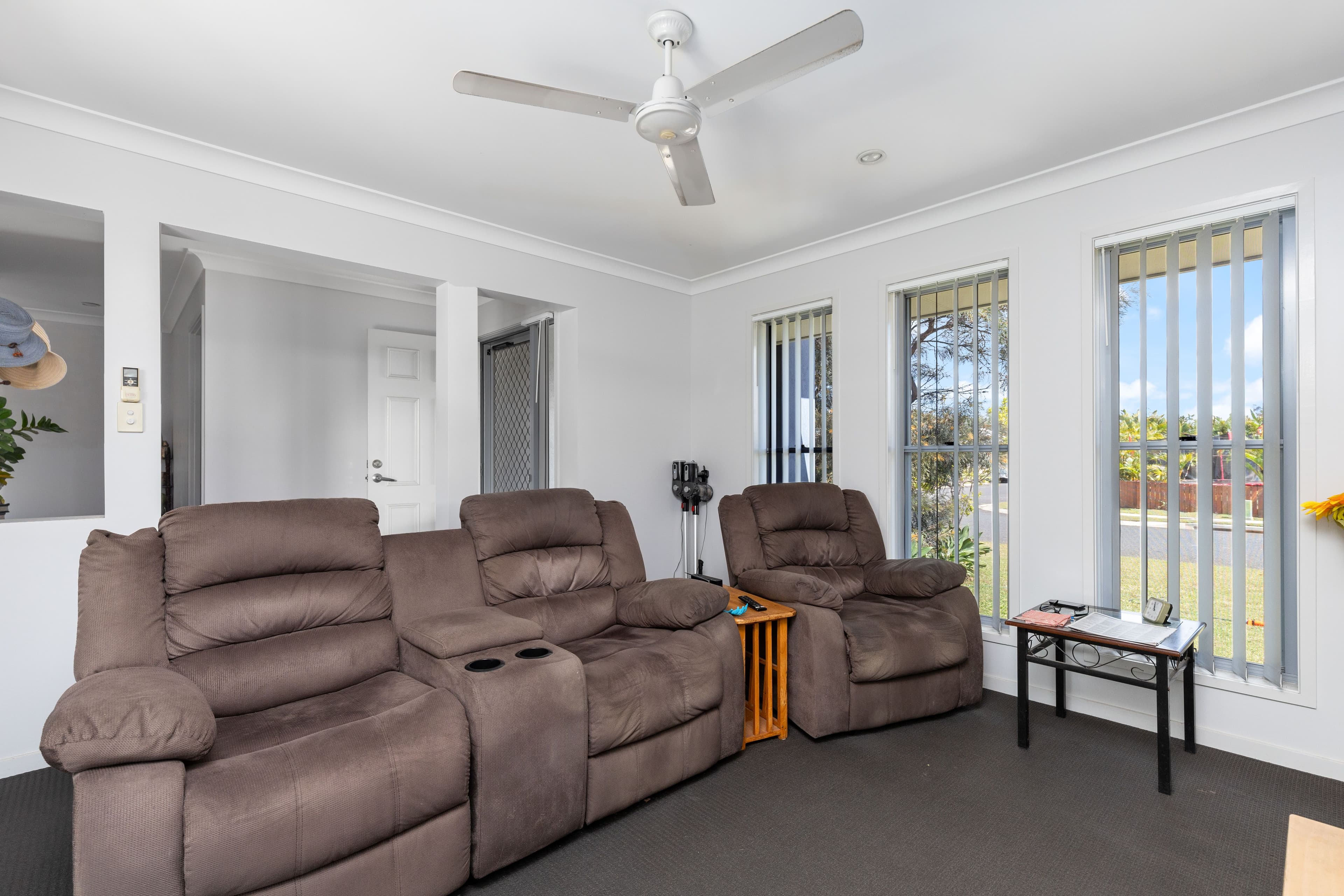15 Longford Street, Emerald QLD 4720, Emerald - Thumbnail 3
