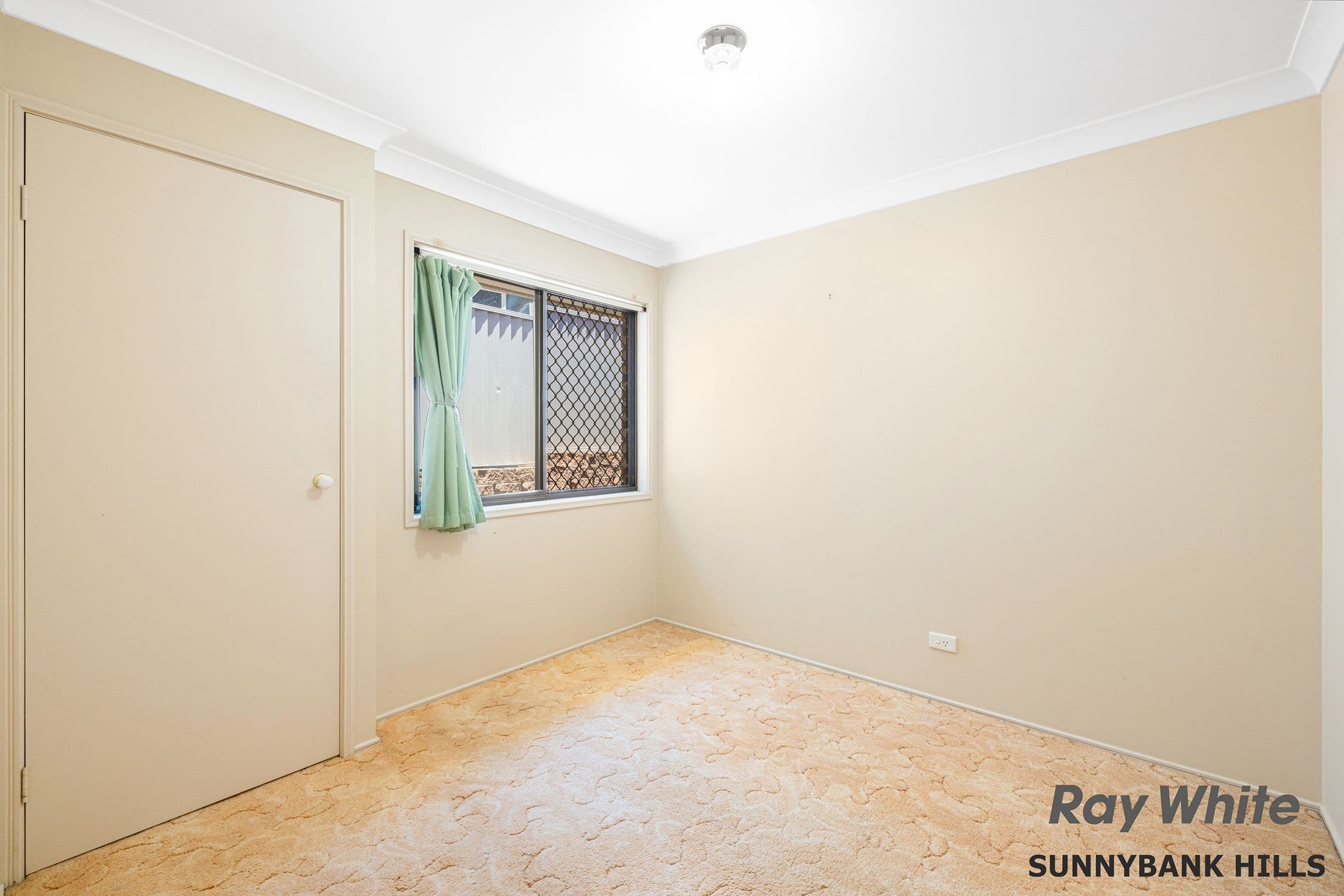 8 Carrumbella Drive, Arundel QLD 4214, Arundel - Thumbnail 5