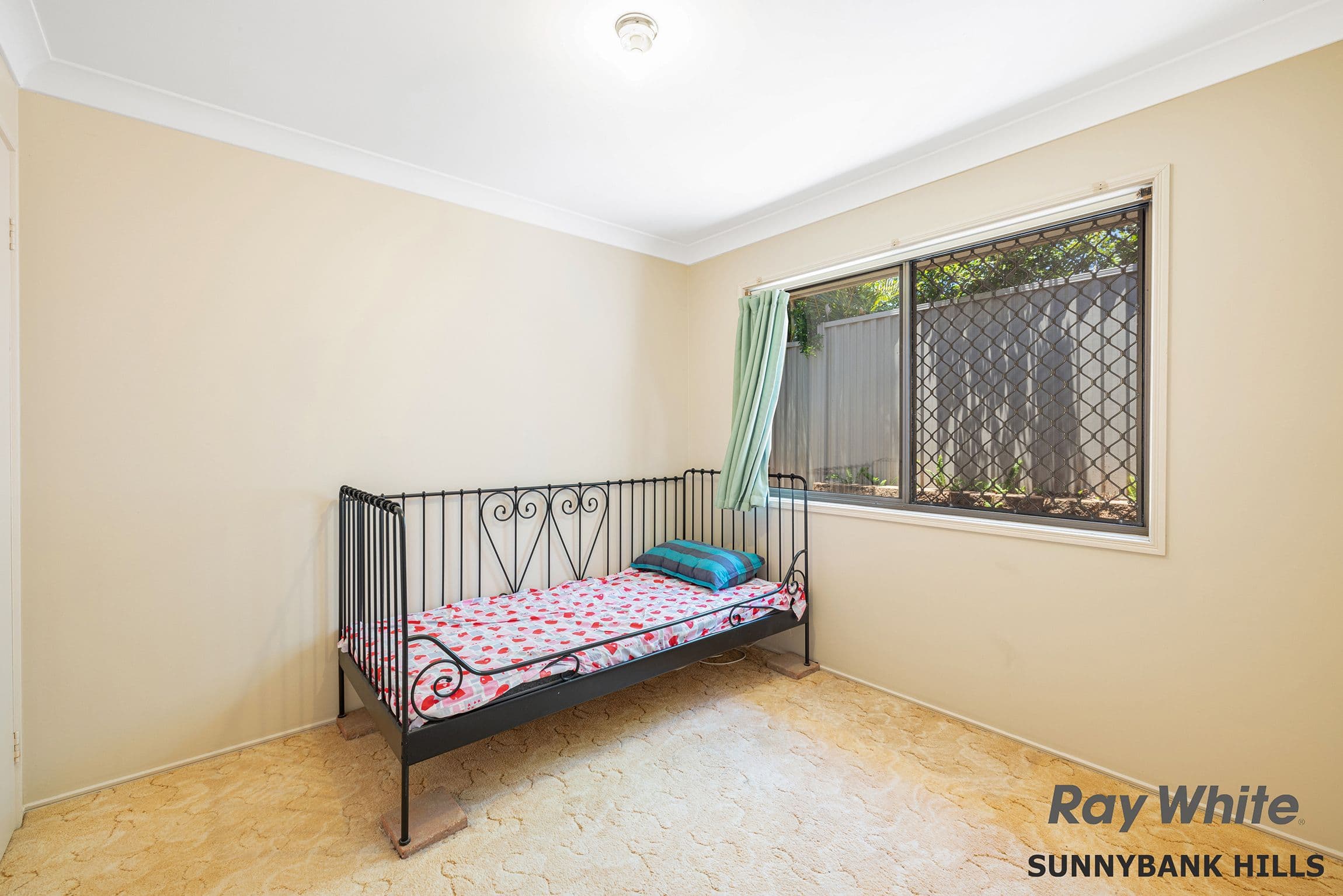 8 Carrumbella Drive, Arundel QLD 4214, Arundel - Thumbnail 6