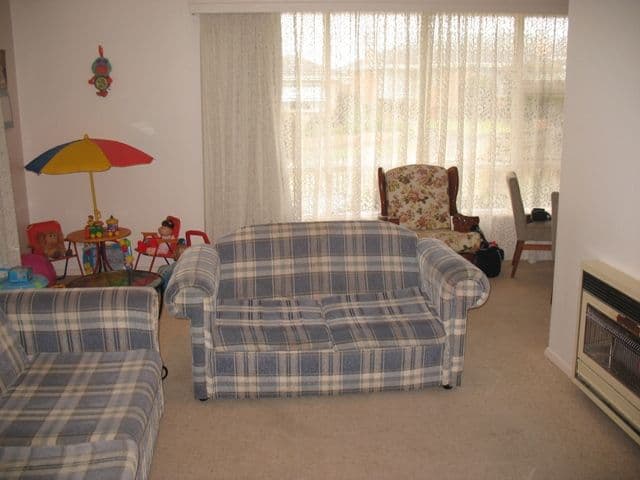 12 St James Crescent, WARRNAMBOOL VIC 3280, Warrnambool - Thumbnail 4