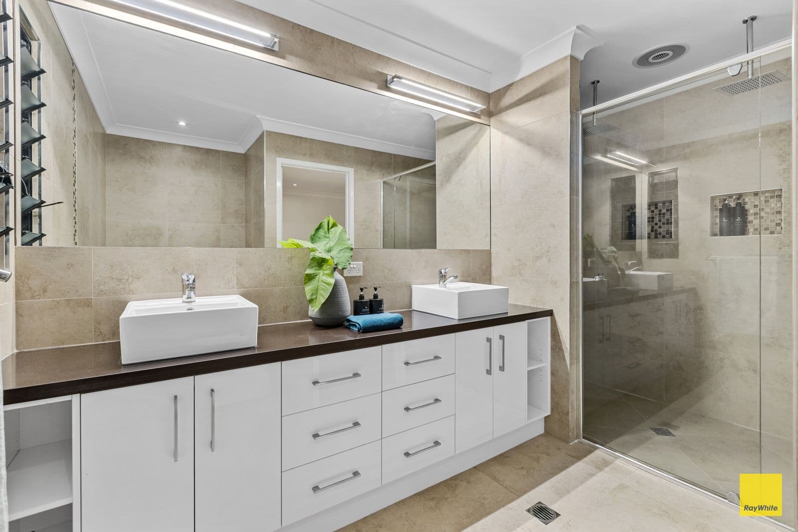 22 Phillip Street, Cleveland QLD 4163, Cleveland - Thumbnail 3