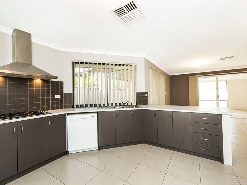 24 Brindabella Avenue, Rockingham WA 6168, Rockingham - Thumbnail 2