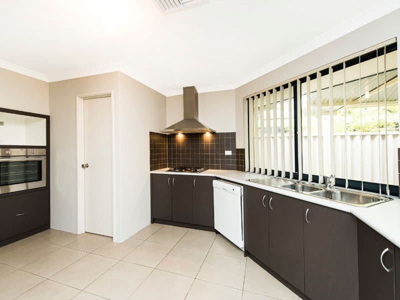 24 Brindabella Avenue, Rockingham WA 6168, Rockingham - Thumbnail 4