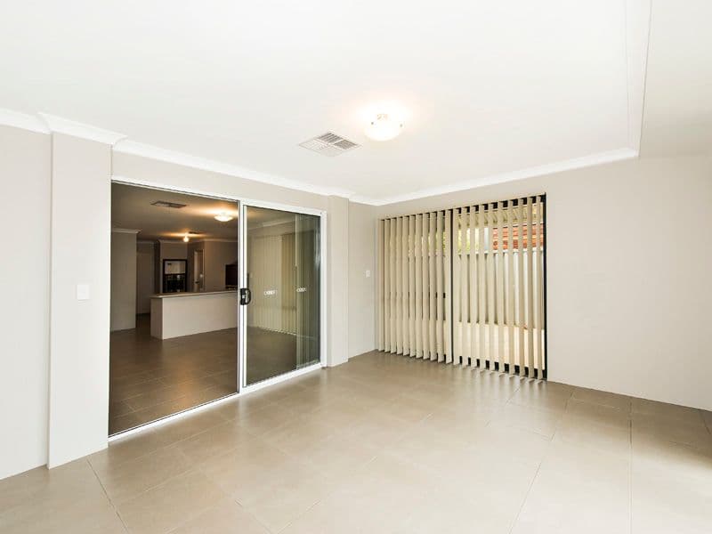 24 Brindabella Avenue, Rockingham WA 6168, Rockingham - Thumbnail 8