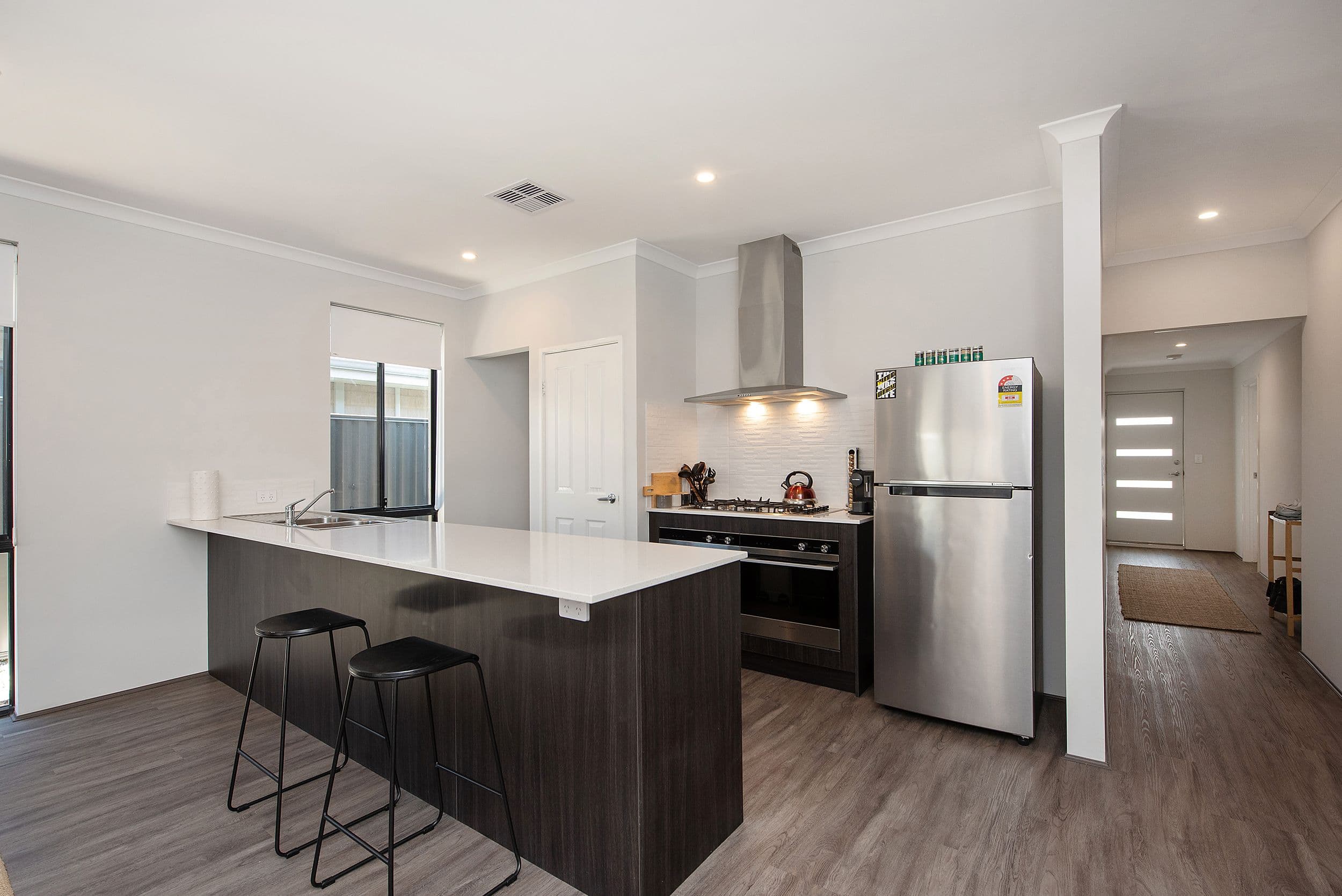 8 Variegate Road, Baldivis WA 6171, Baldivis - Thumbnail 2