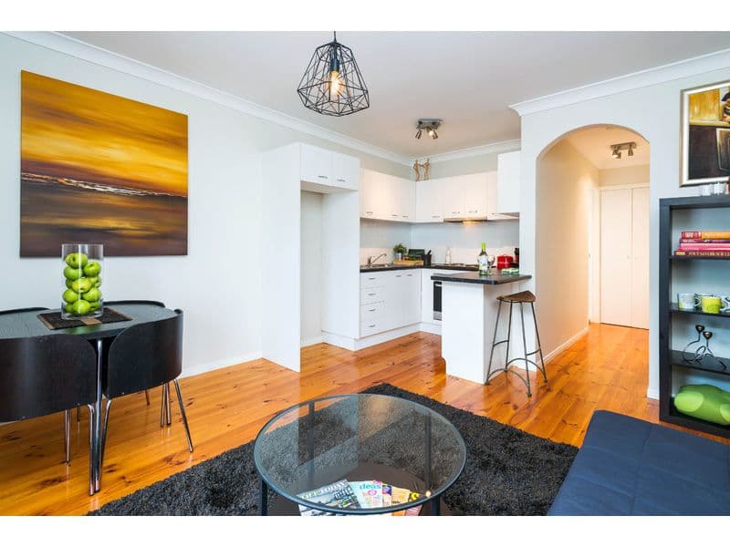 88 Cleveland Street, GREENSLOPES QLD 4120, Greenslopes - Image 1