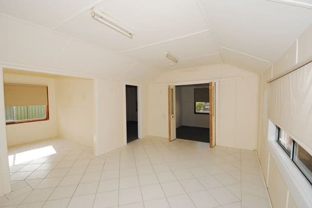 13 Blair Street, Old Erowal Bay - Thumbnail 3