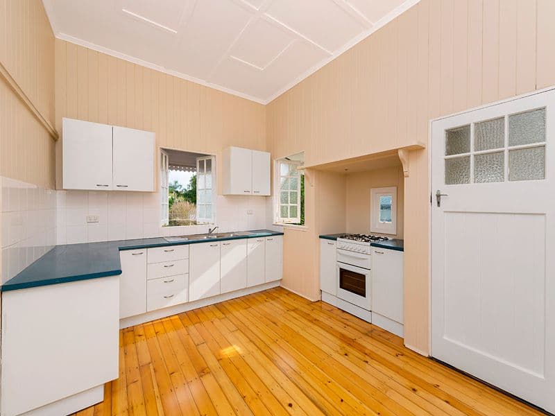 18 Windsor Street, HAMILTON QLD 4007, Hamilton - Thumbnail 3