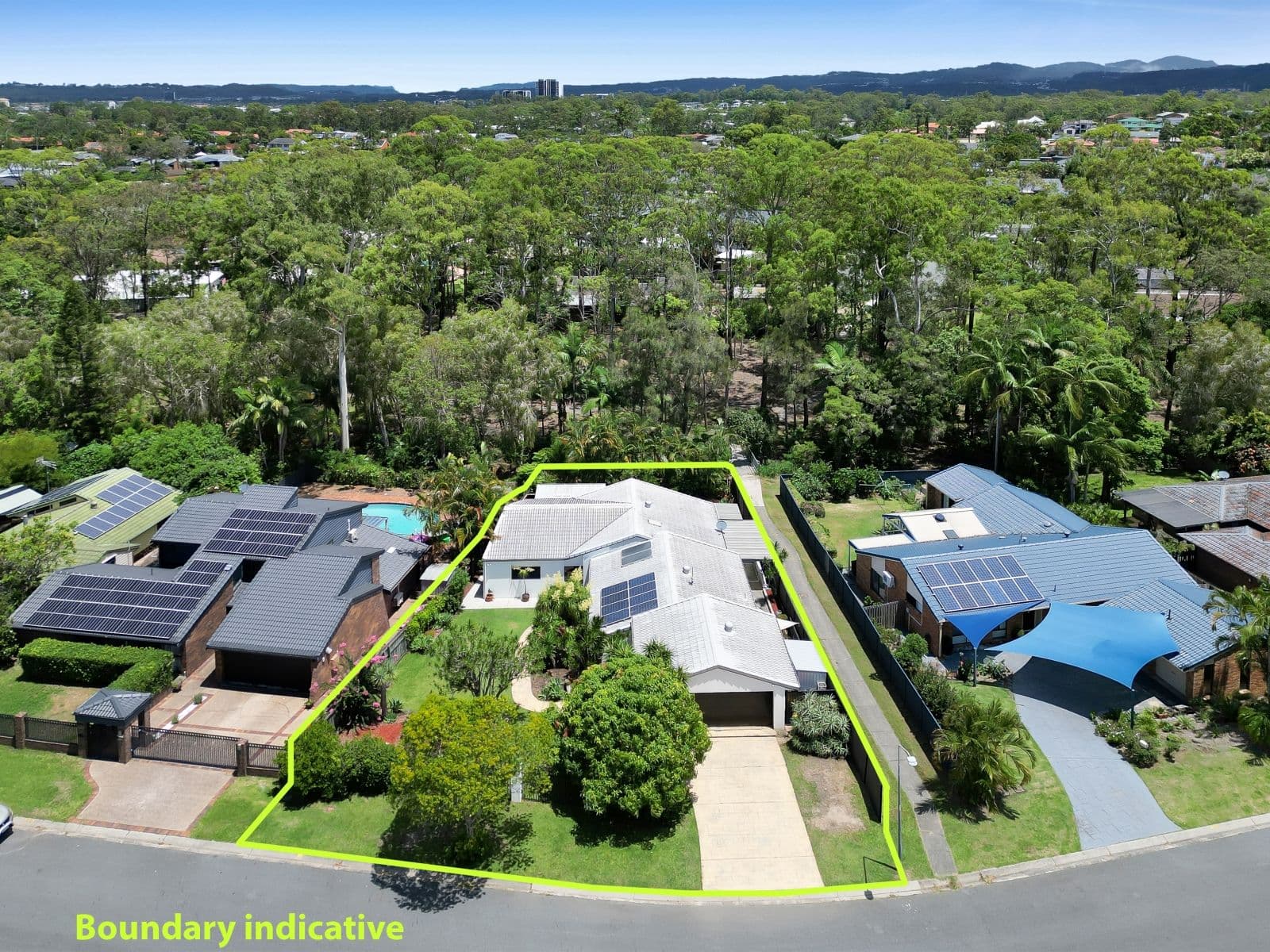 33 Sandringham Drive, Robina QLD 4226, Robina - Thumbnail 4
