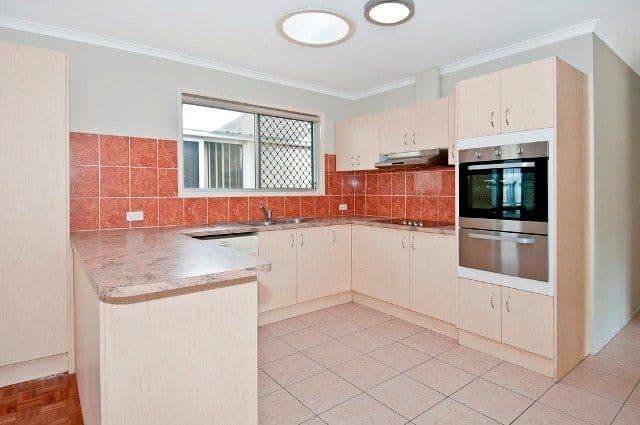14 Turquoise Street, BETHANIA QLD 4205, Bethania - Thumbnail 8