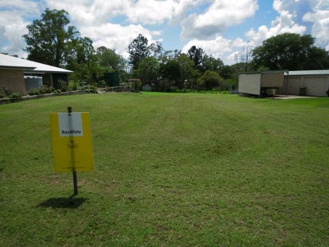 55 Bellambi Street, Toogoolawah QLD 4313, Toogoolawah - Image 1