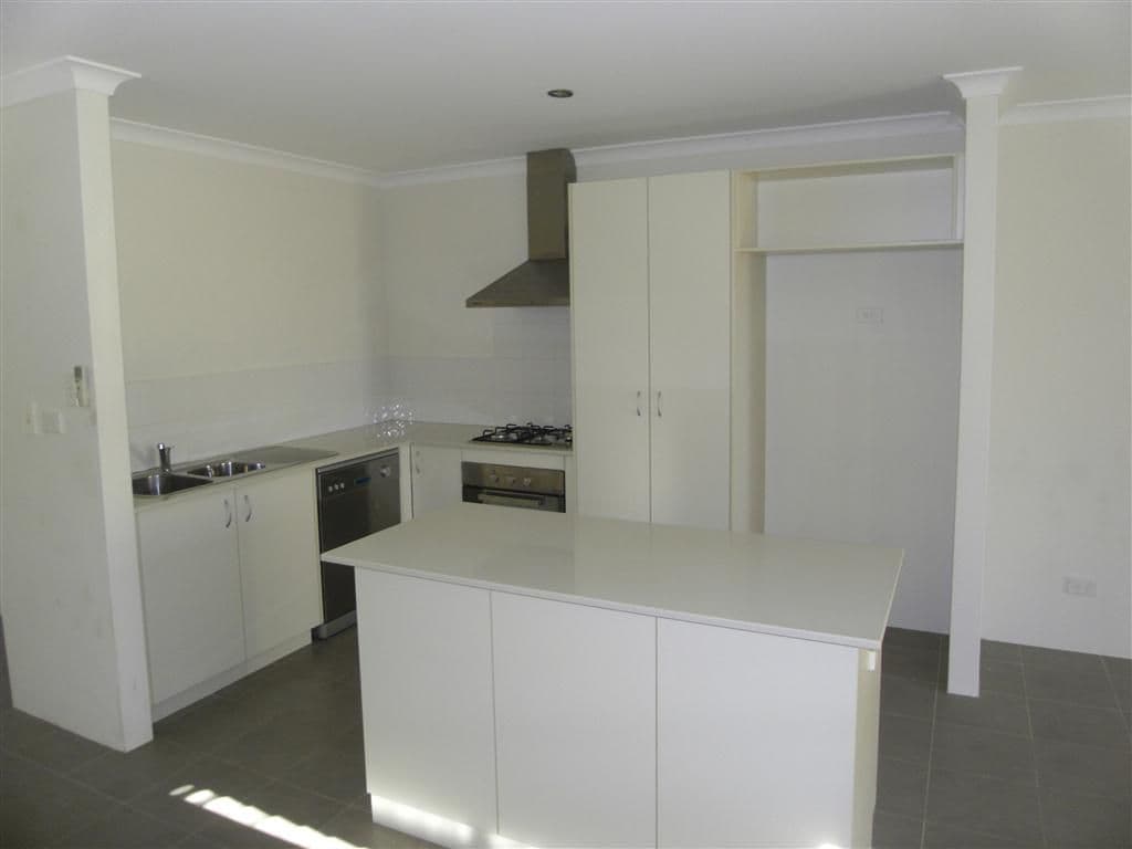 37 Holmes Street, SOUTHERN RIVER WA 6110, Southern River - Thumbnail 4