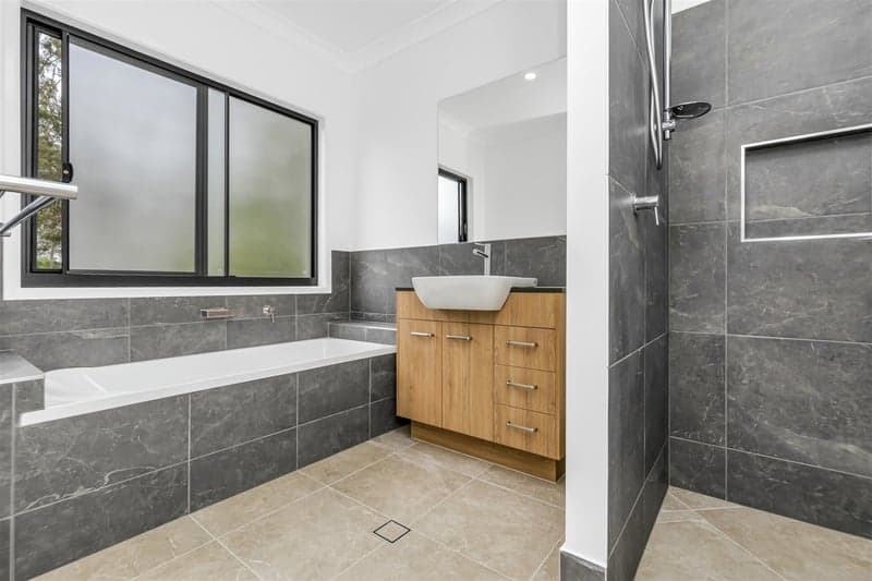 11 Bauhinia Place, Kenmore - Thumbnail 7