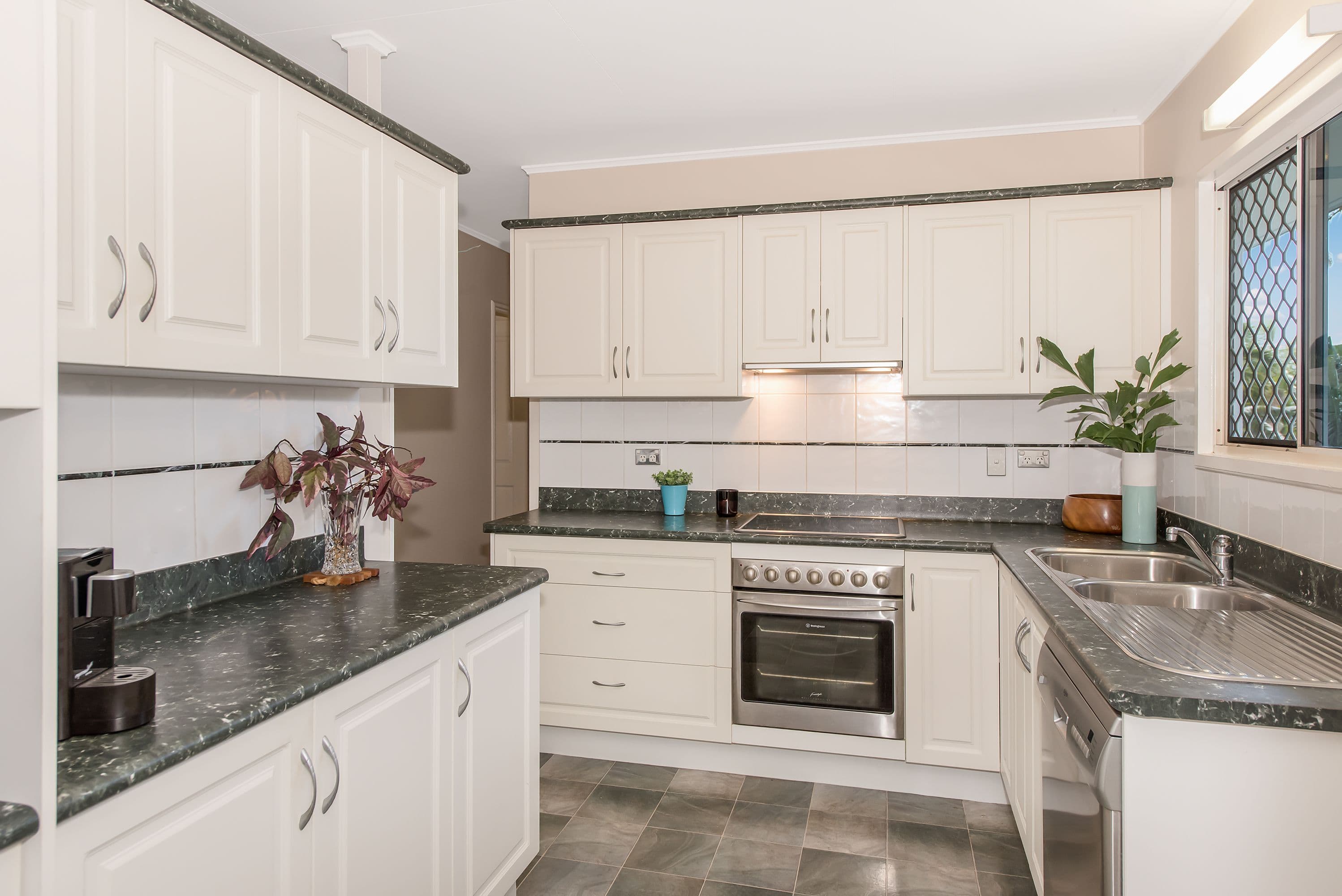 22 Faraday Street, Wulguru QLD 4811, Wulguru - Thumbnail 3