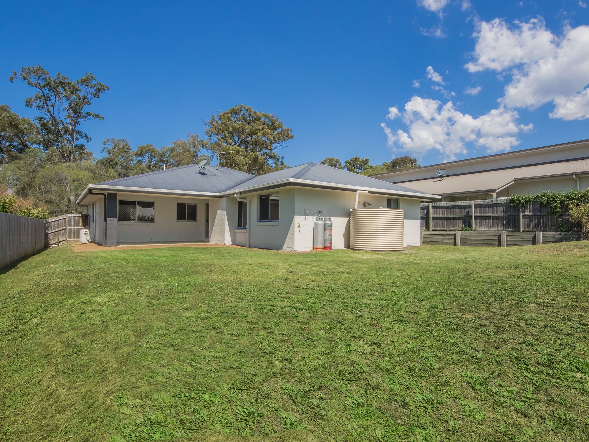 12 Murphys Lane, Oxenford QLD 4210, Oxenford - Thumbnail 4