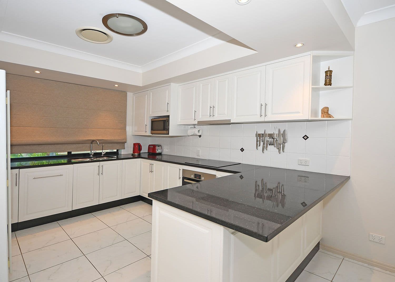 580 Esplanade, Urangan QLD 4655, Urangan - Thumbnail 5