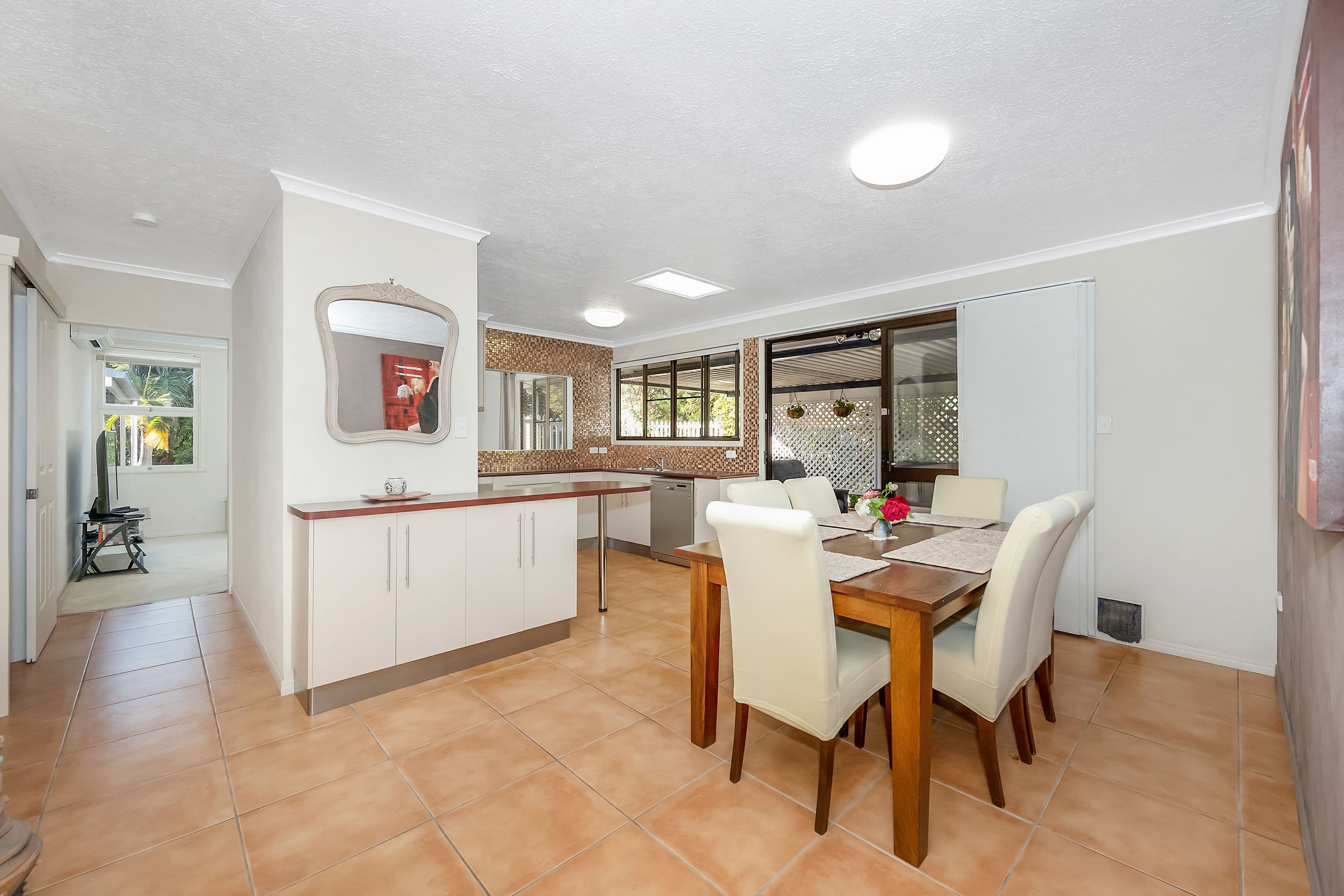 4 Hibiscus Street, Cranbrook QLD 4814, Cranbrook - Thumbnail 2