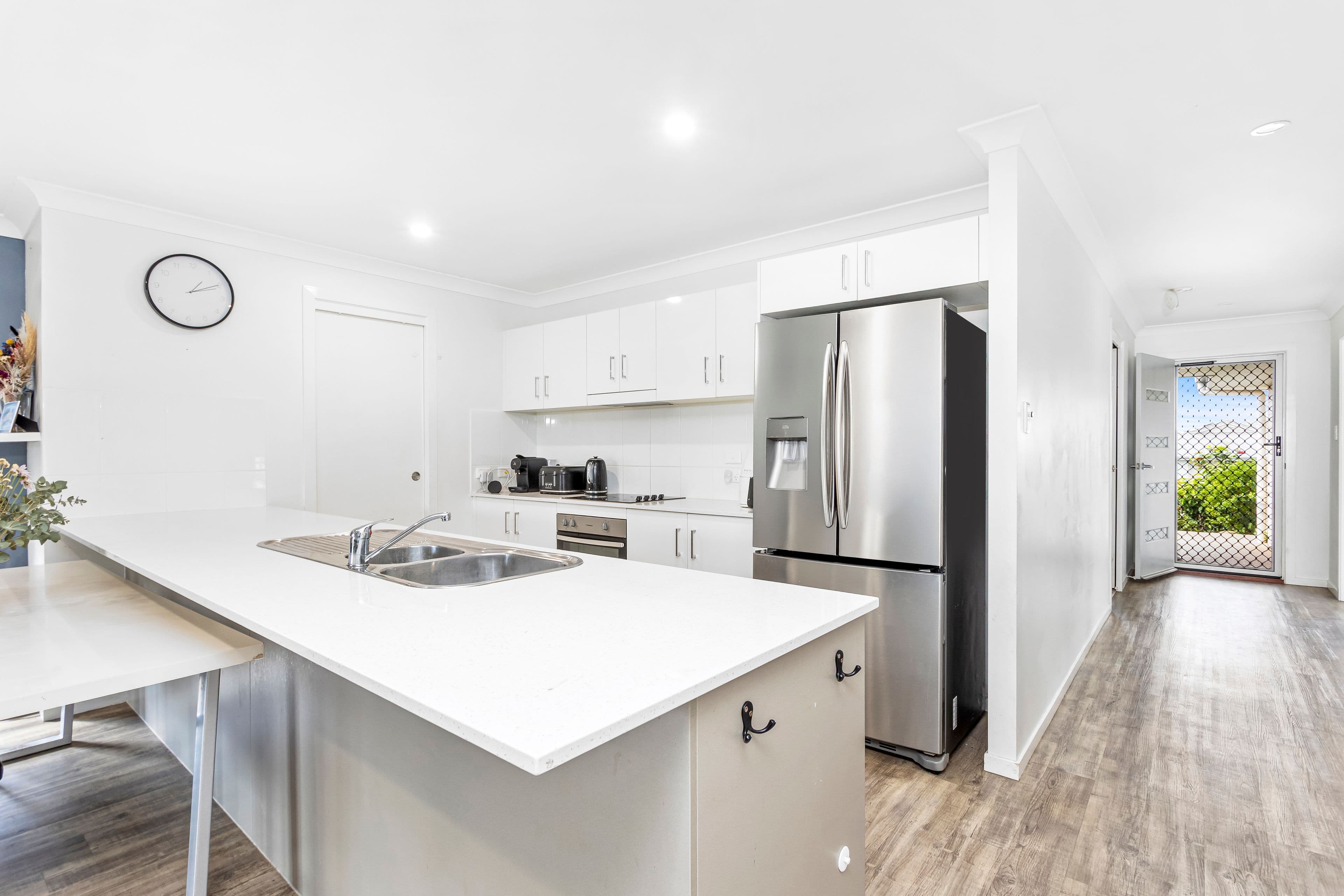 16 Olympic Avenue, Gracemere QLD 4702, Gracemere - Thumbnail 3