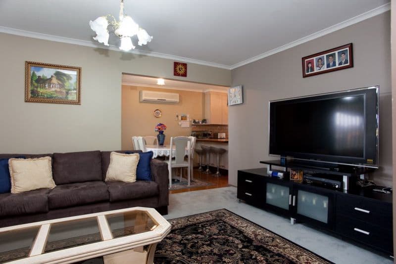 2 Magnolia Court, LALOR VIC 3075, Lalor - Thumbnail 2