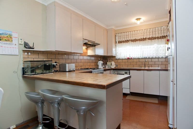2 Magnolia Court, LALOR VIC 3075, Lalor - Thumbnail 3