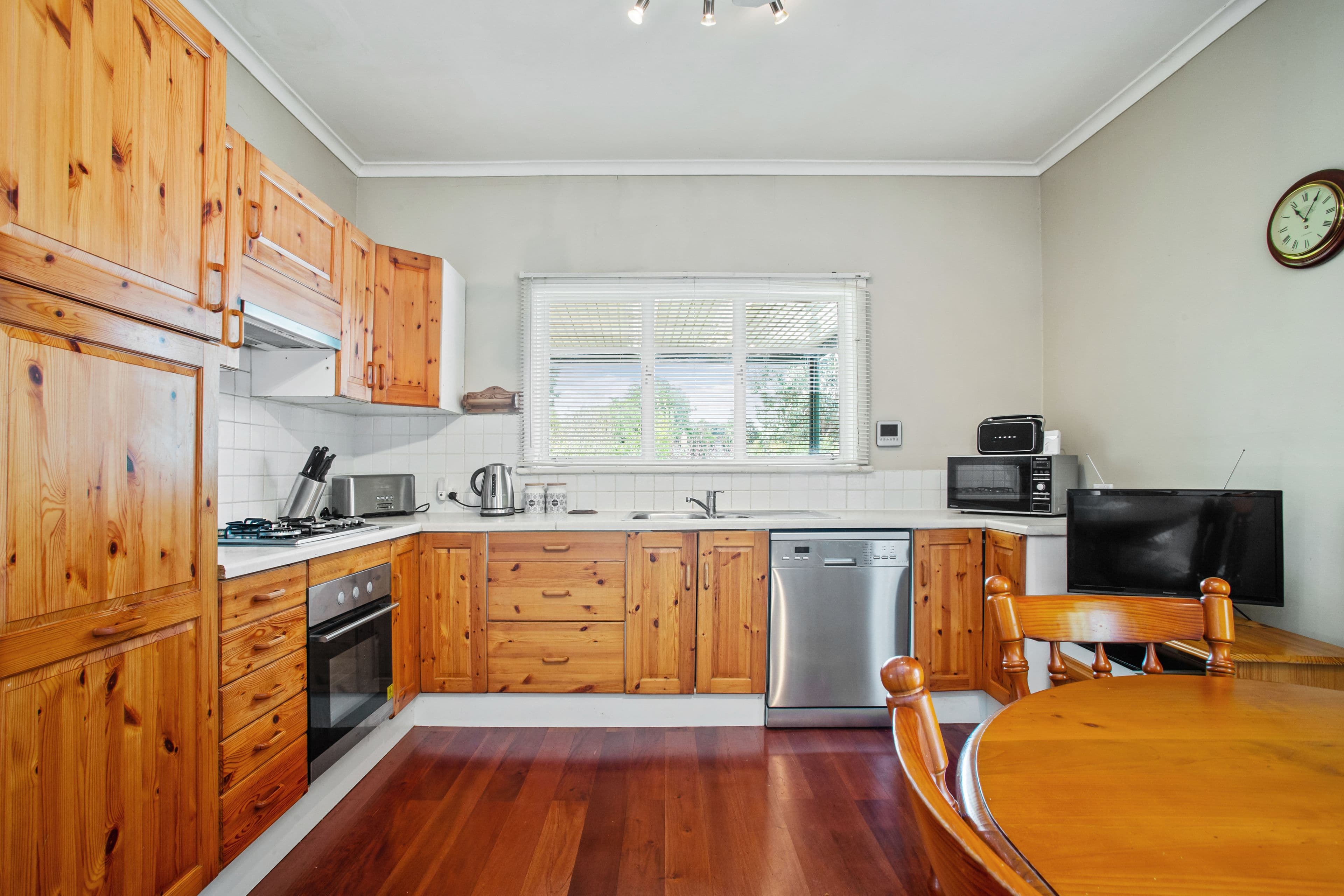 28 Mandowie Crescent, Croydon VIC 3136, Croydon - Thumbnail 4