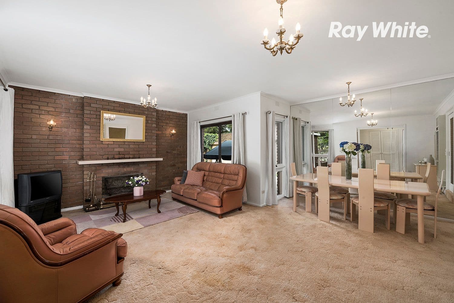 11 Golf Links Crescent, Dingley Village VIC 3172, Dingley Village - Thumbnail 2
