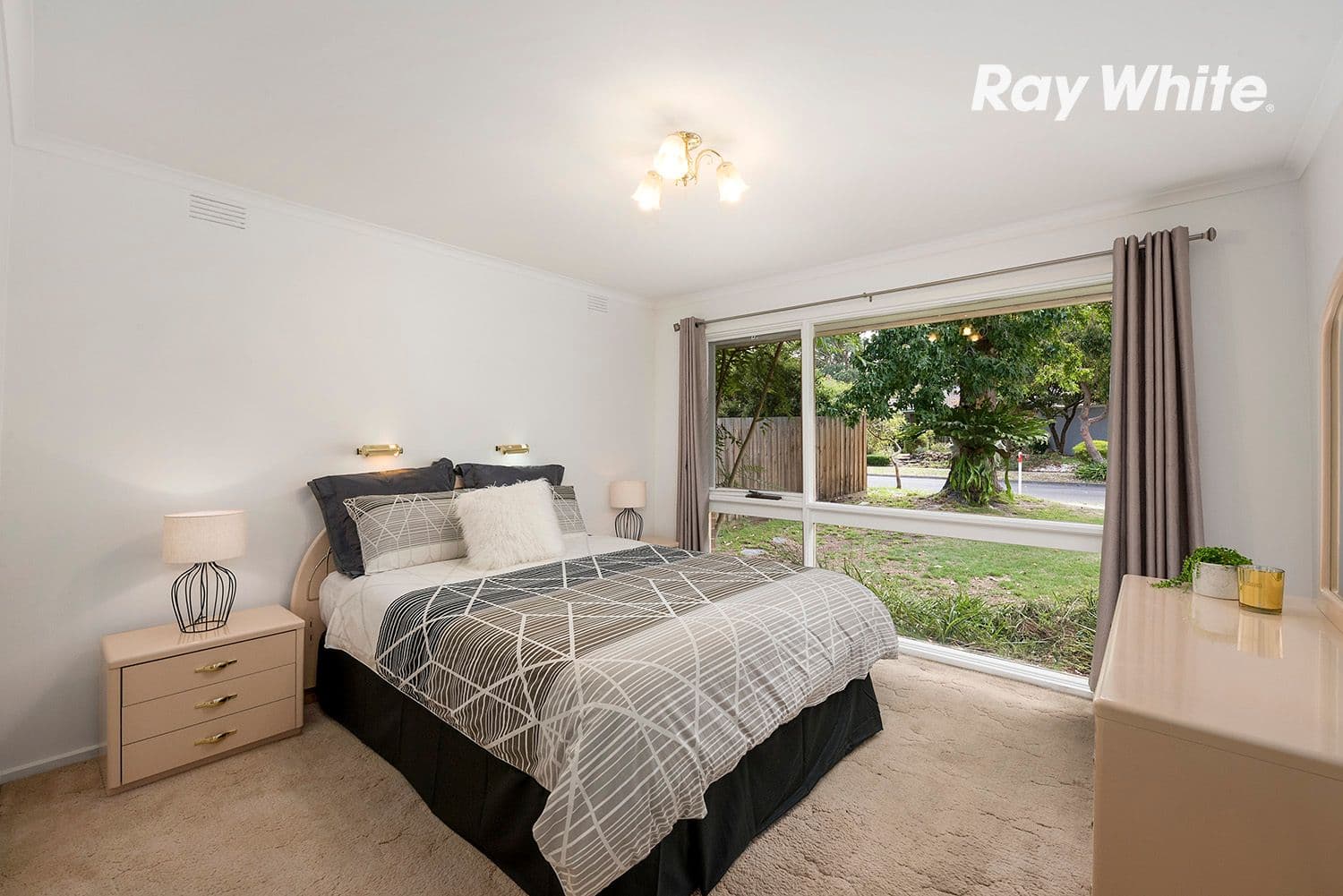 11 Golf Links Crescent, Dingley Village VIC 3172, Dingley Village - Thumbnail 5