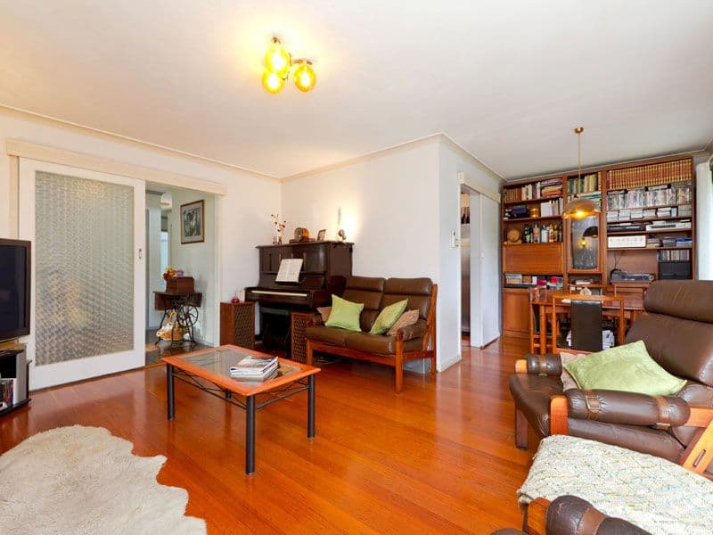 5 Sharrock Drive, DINGLEY VILLAGE VIC 3172, Dingley Village - Thumbnail 5