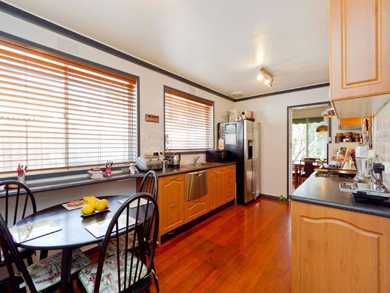 5 Sharrock Drive, DINGLEY VILLAGE VIC 3172, Dingley Village - Thumbnail 7