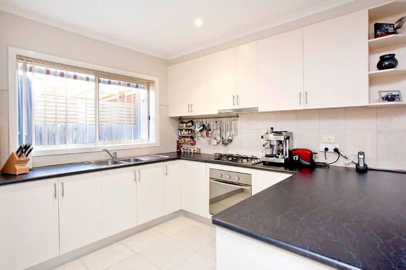 36 Cranbourne Drive, CORIO VIC 3214, Corio - Thumbnail 5