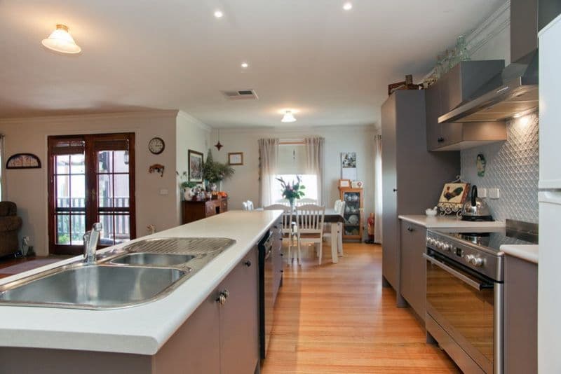 1905 Plenty Road, YAN YEAN VIC 3755, Yan Yean - Thumbnail 2
