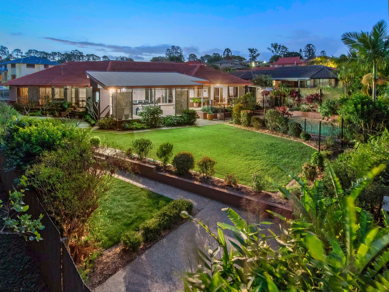 34 Chelsea Crescent, Bridgeman Downs QLD 4035, Bridgeman Downs - Thumbnail 2