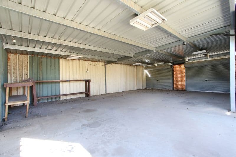 2 Graetz Court, Lavington - Thumbnail 5