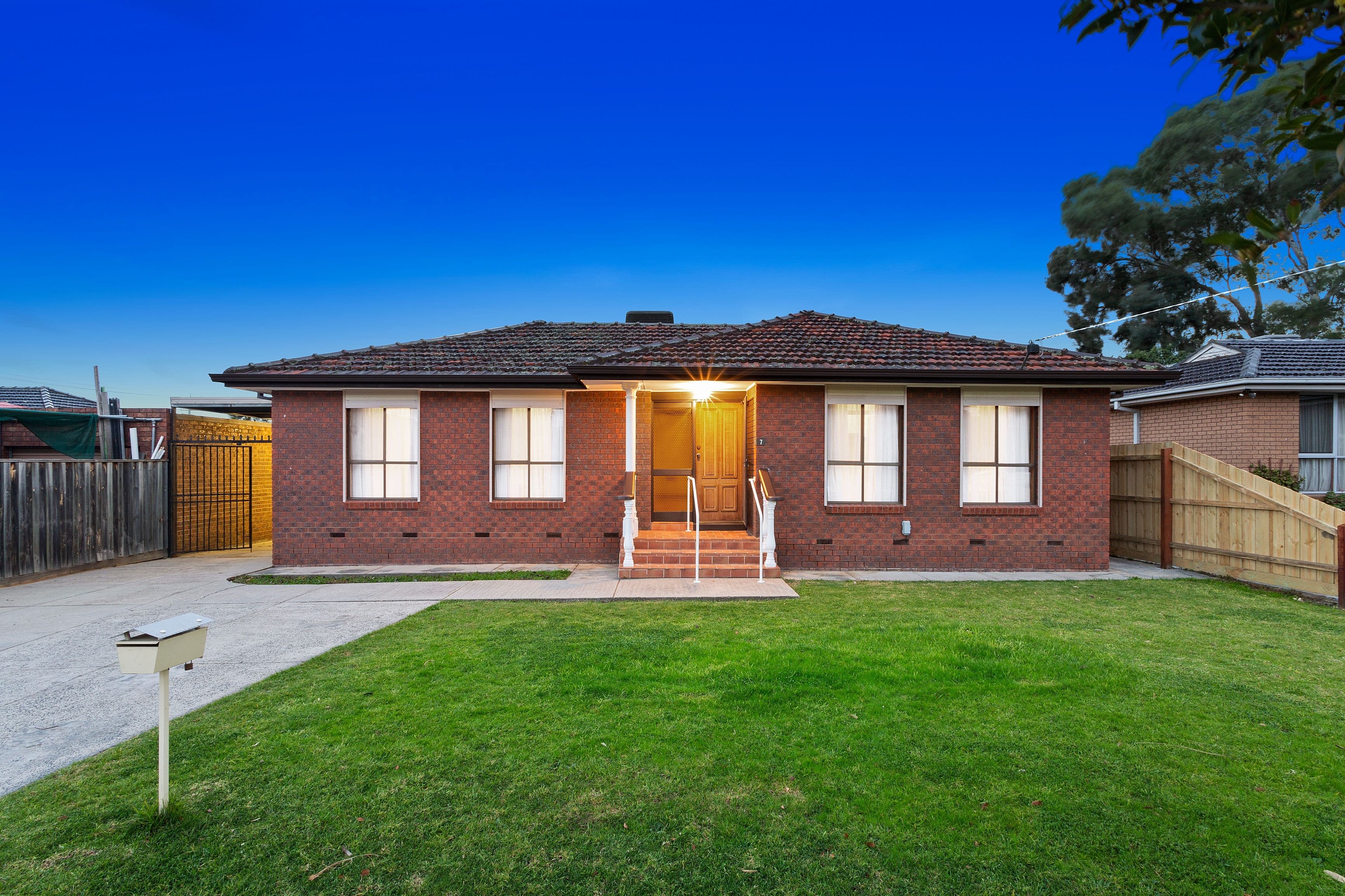 7 Tasman Drive, Bundoora VIC 3083, Bundoora - Image 1