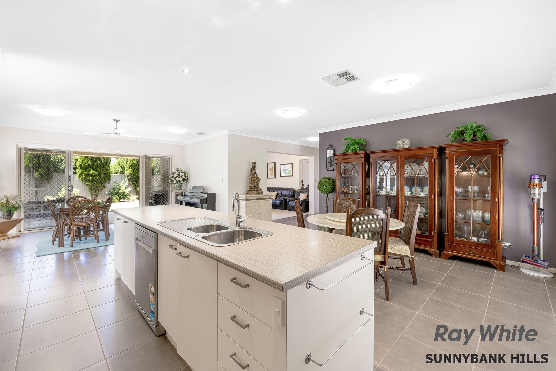 2 Crane Crescent, Runcorn QLD 4113, Runcorn - Thumbnail 4