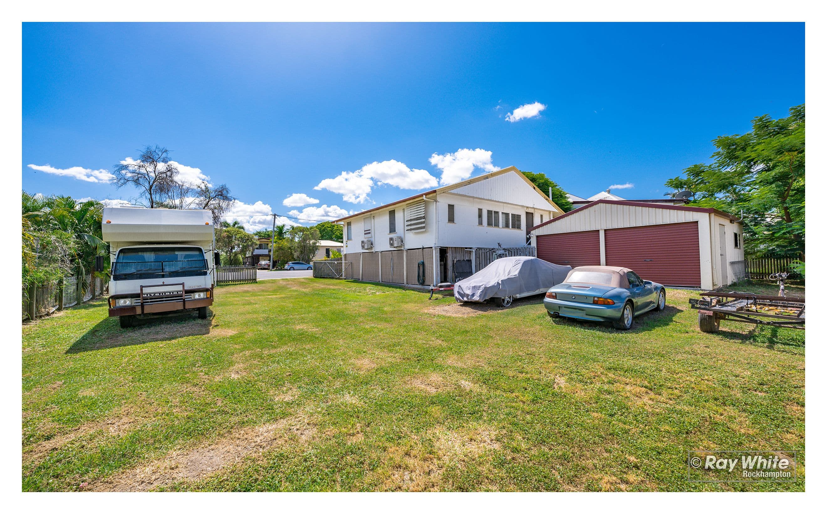 11-15 FRANCIS Street, Depot Hill QLD 4700, Depot Hill - Thumbnail 2
