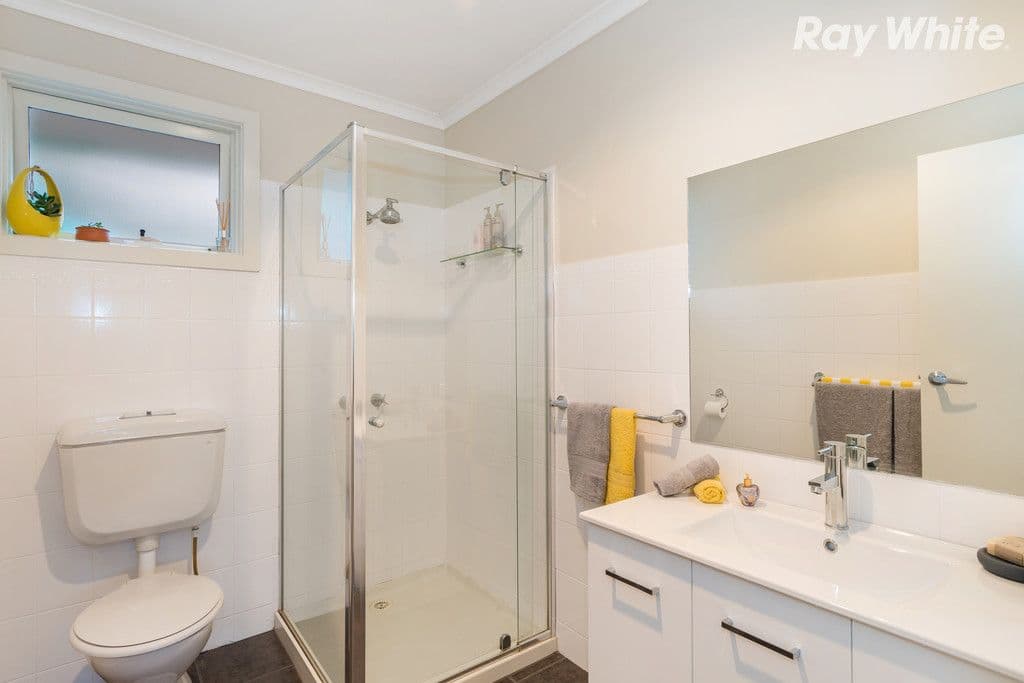 15 Bryden Drive, Ferntree Gully VIC 3156, Ferntree Gully - Thumbnail 3