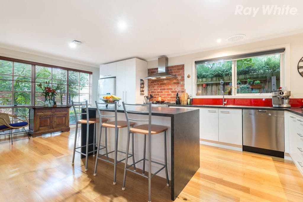 15 Bryden Drive, Ferntree Gully VIC 3156, Ferntree Gully - Thumbnail 4