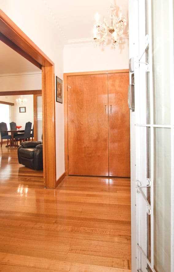 15 Papua Street, WATSONIA VIC 3087, Watsonia - Thumbnail 8