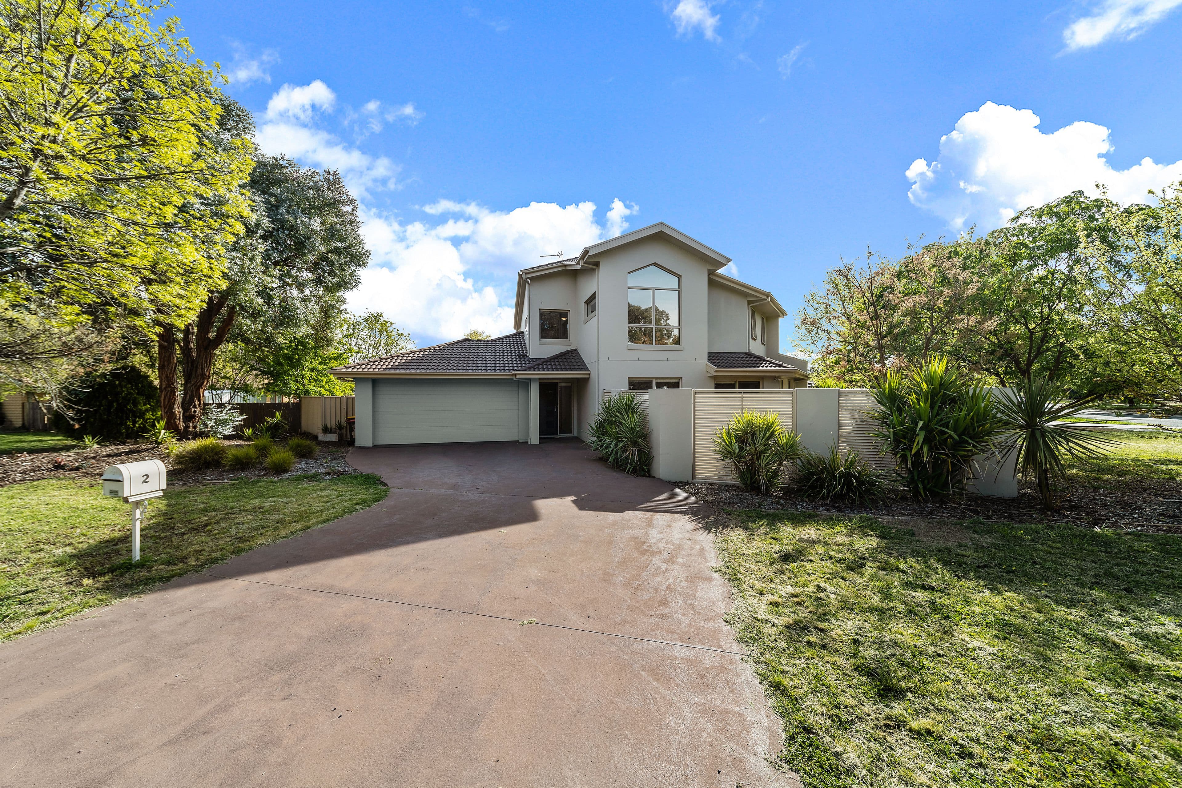 2 Kneeshaw Street, Monash ACT 2904, Monash - Image 1