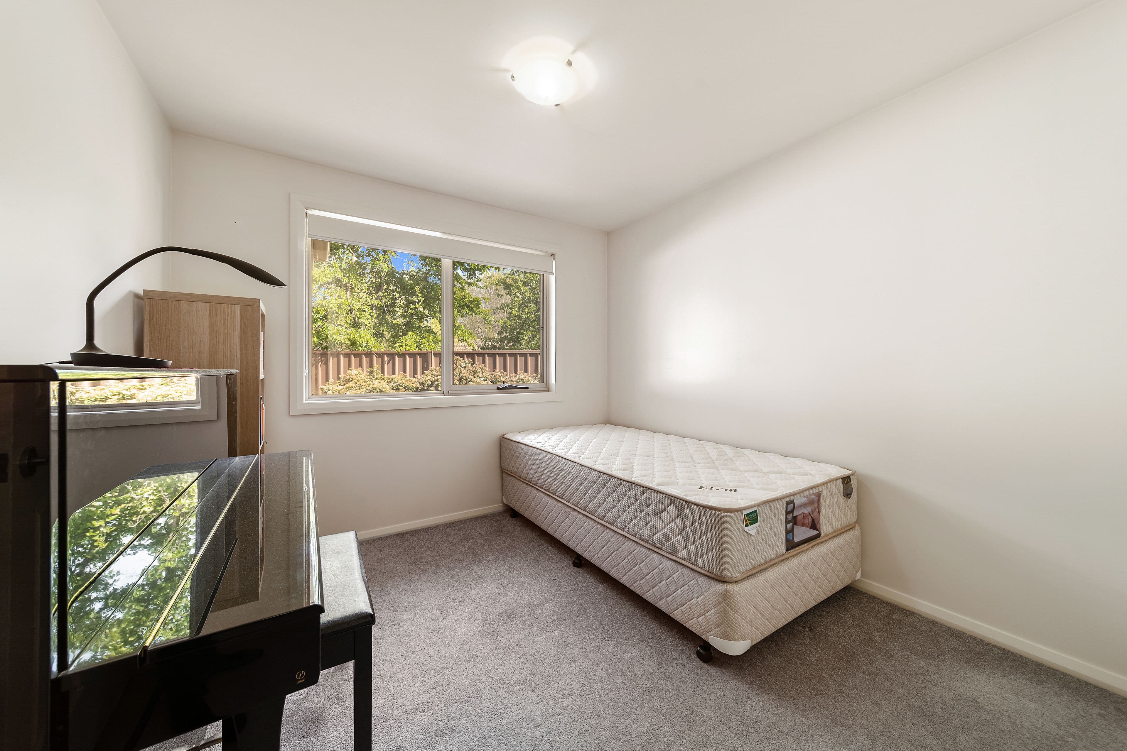 2 Kneeshaw Street, Monash ACT 2904, Monash - Thumbnail 7