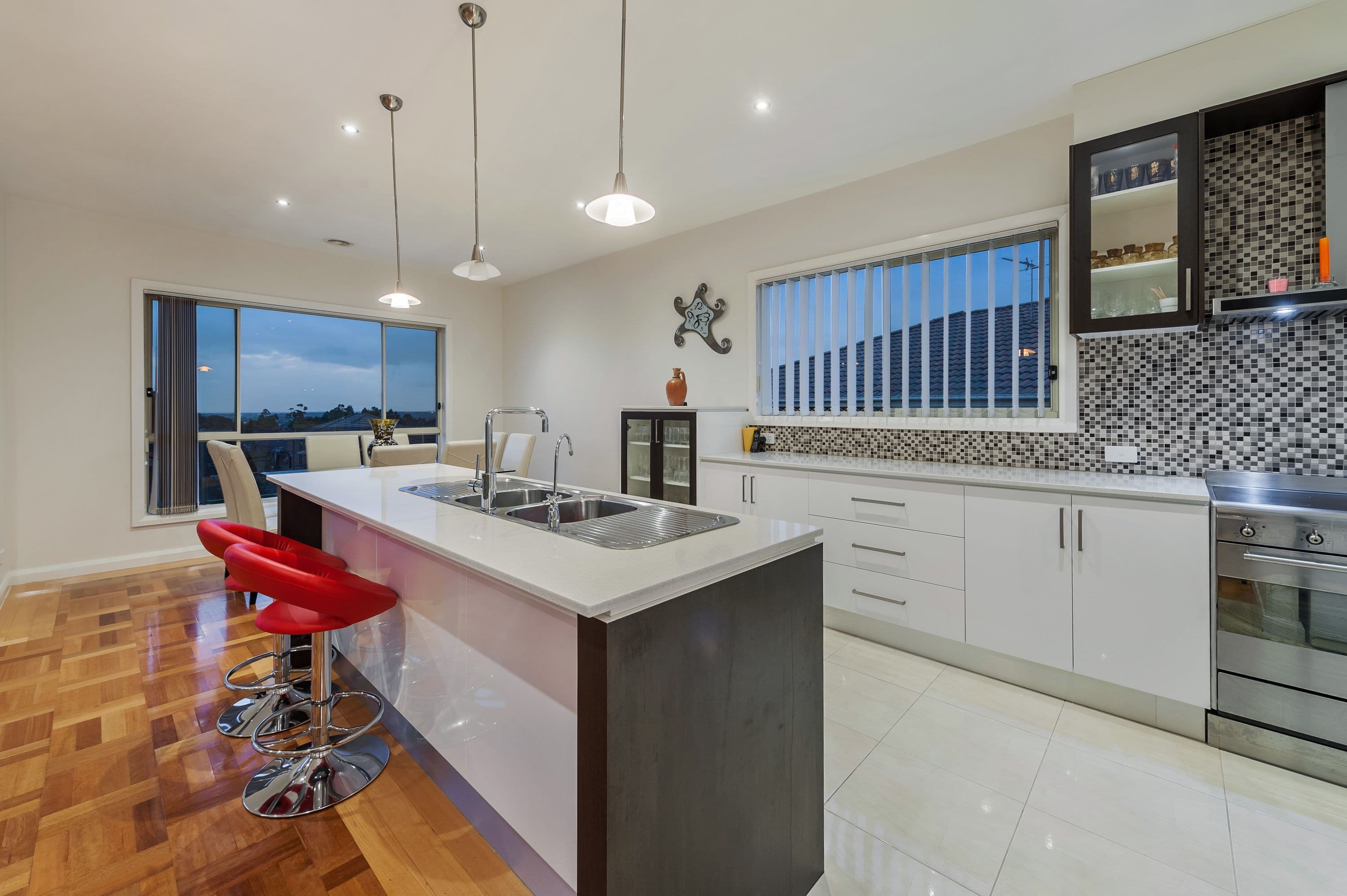14 Thomas Street, Roxburgh Park VIC 3064, Roxburgh Park - Thumbnail 3