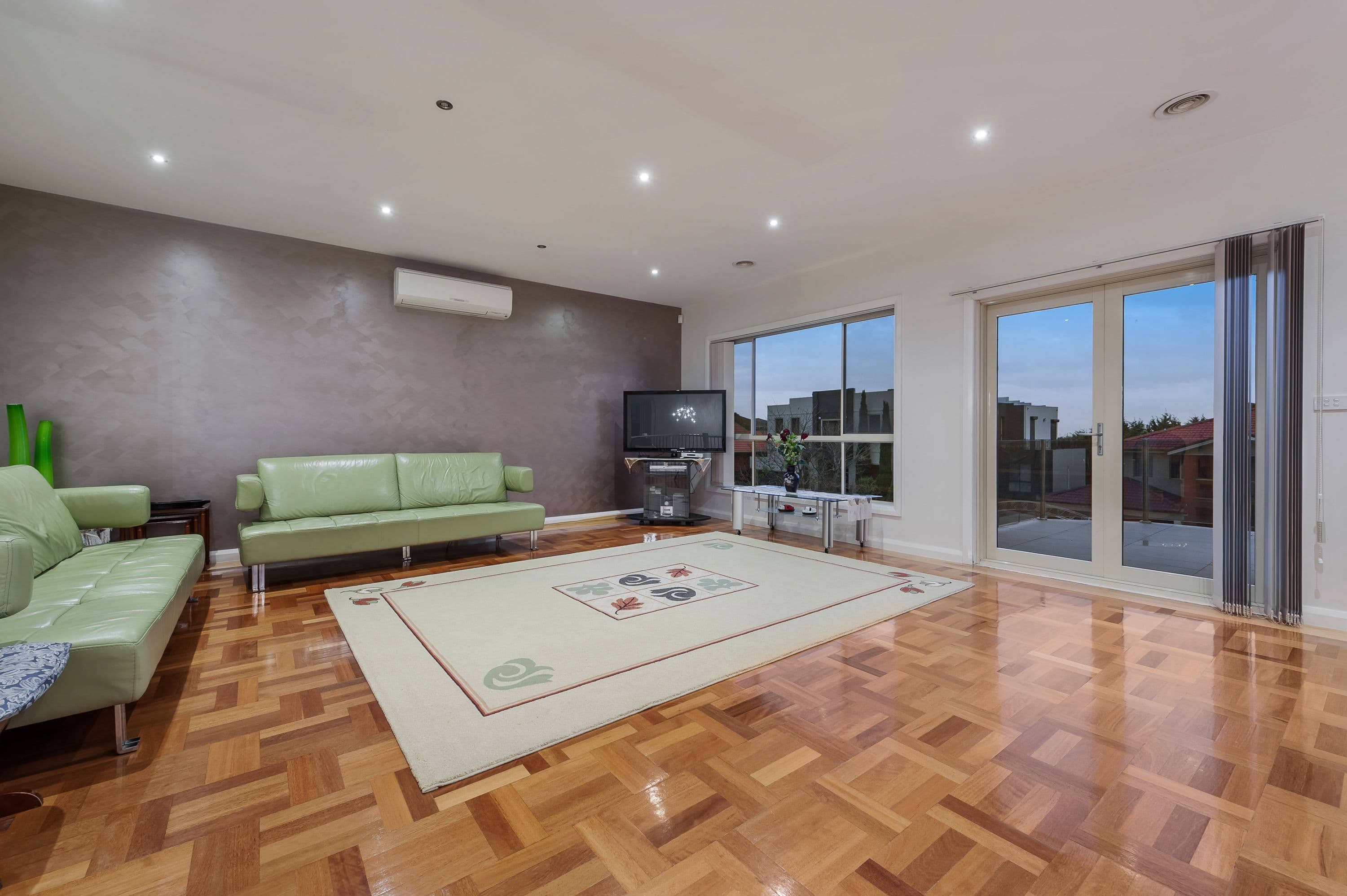 14 Thomas Street, Roxburgh Park VIC 3064, Roxburgh Park - Thumbnail 8