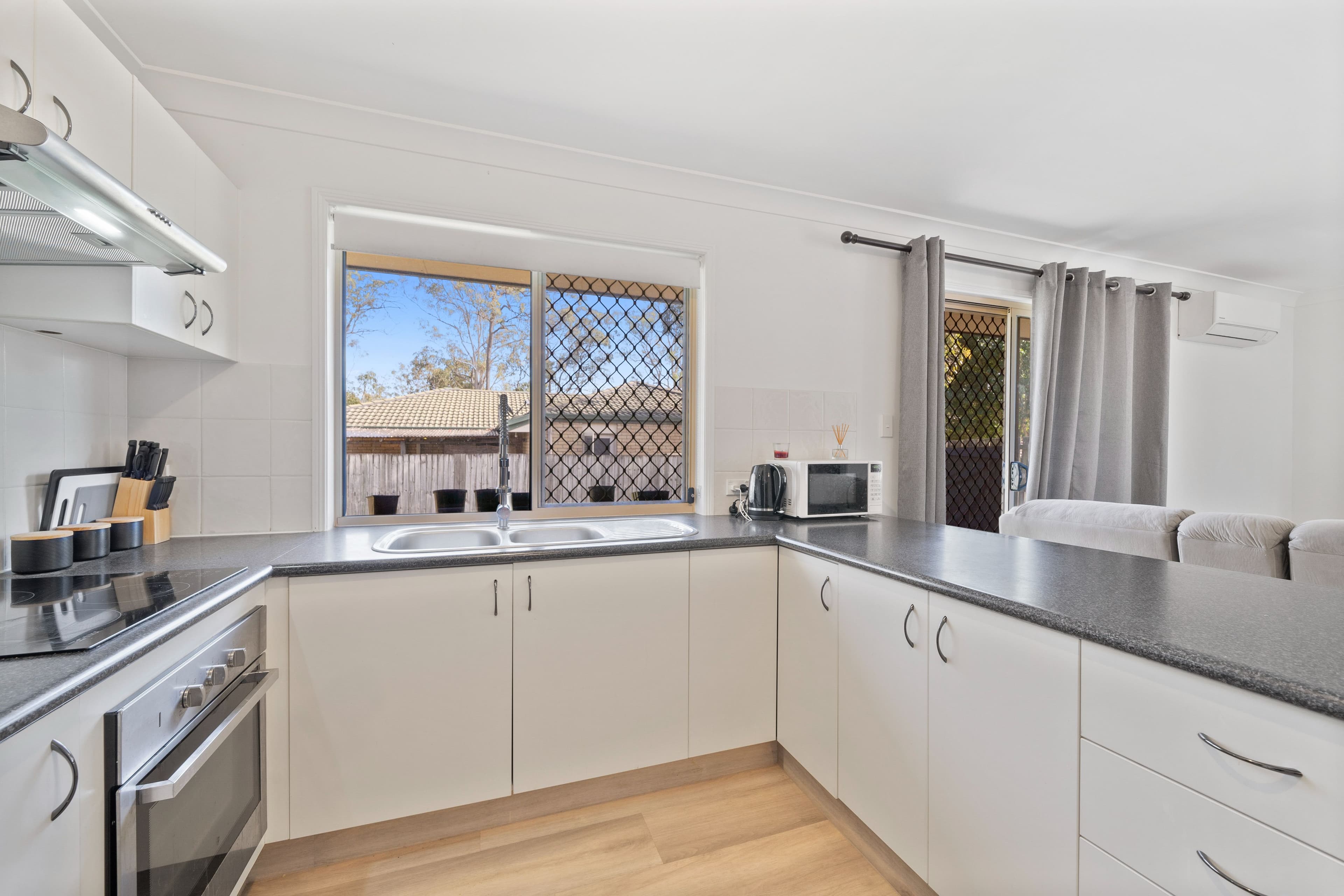 30 Nicolis Court, Beenleigh QLD 4207, Beenleigh - Thumbnail 2