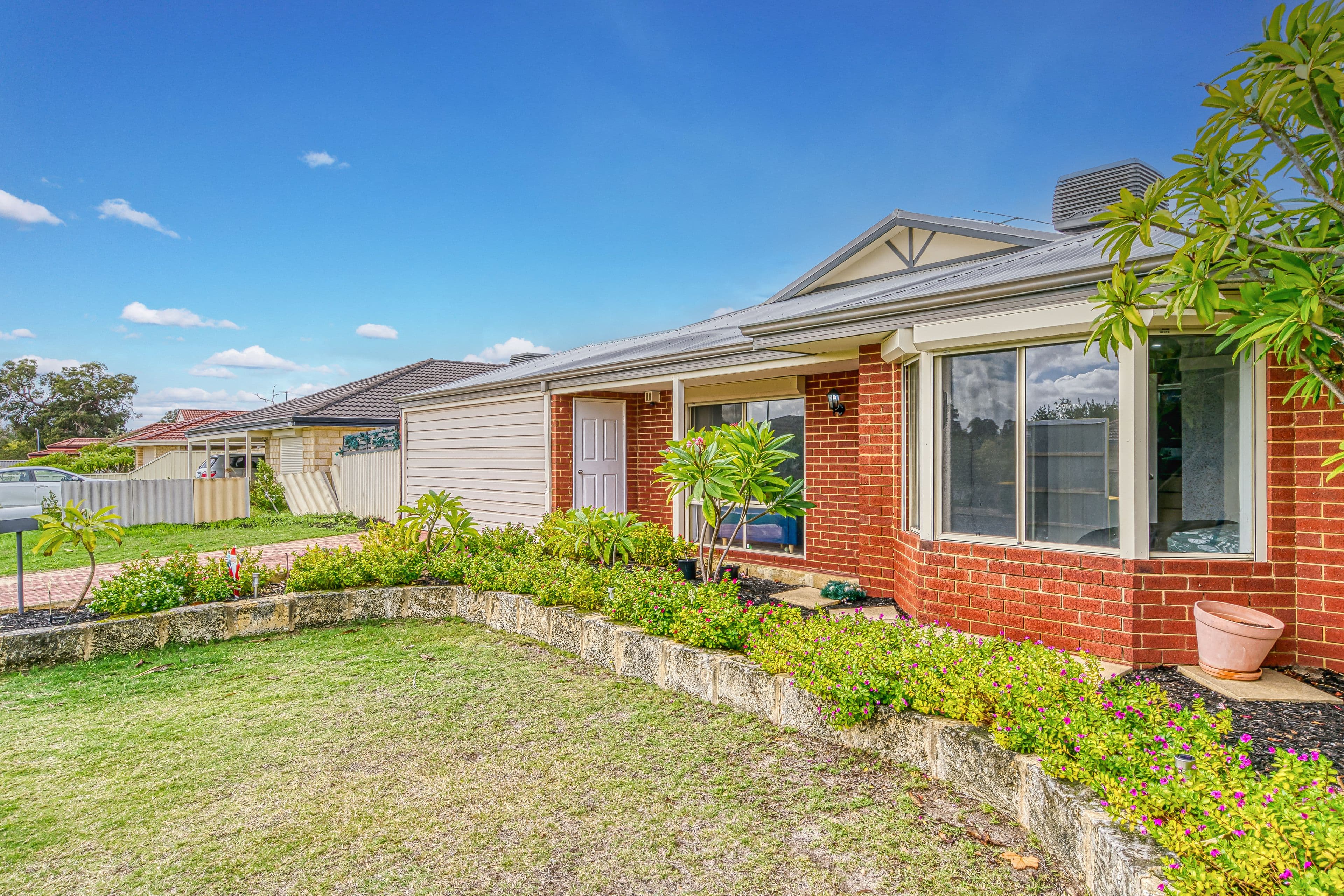 154 Harpenden Street, Huntingdale WA 6110, Huntingdale - Thumbnail 4